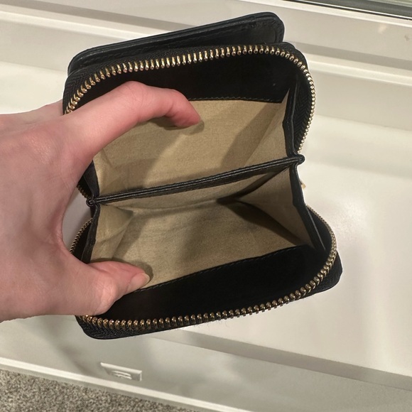 Chloe Two Tone Small Wallet - Picture 9 of 9